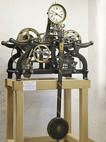 kleine Turmuhr